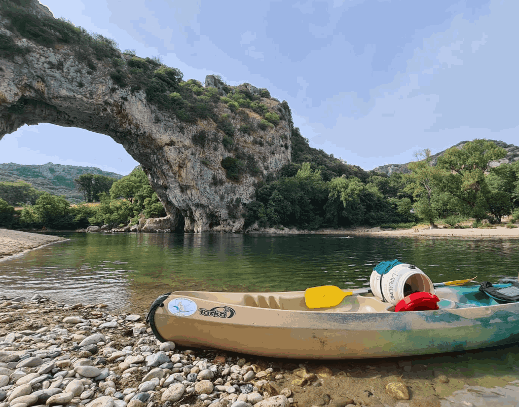 chutte canoe kayak gorges de l ardeche